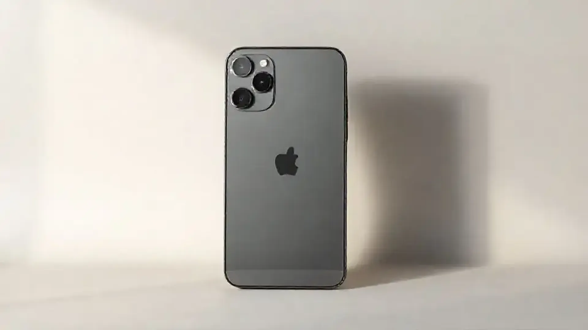 iPhone 12 Pro Max é Bom? Análise Completa se Vale a Pena em 2026